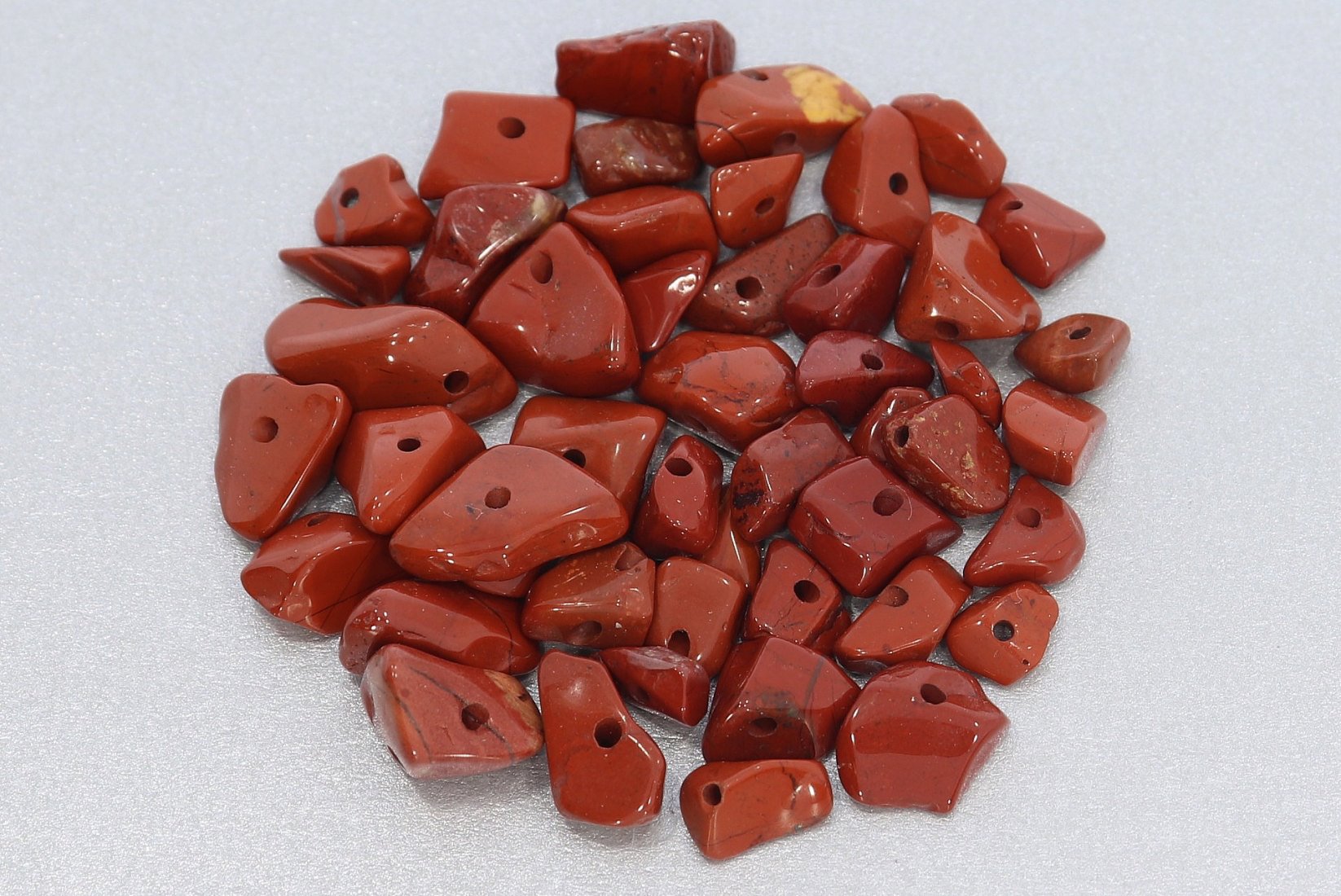 Jaspis rot Edelstein Splitter gebohrt für Schmuck Herstellung OS145